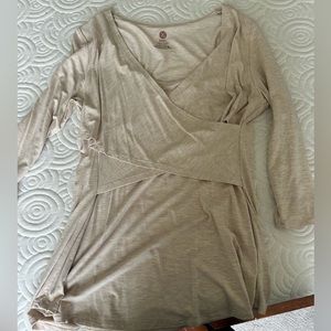 Nursing and maternity crossover tee